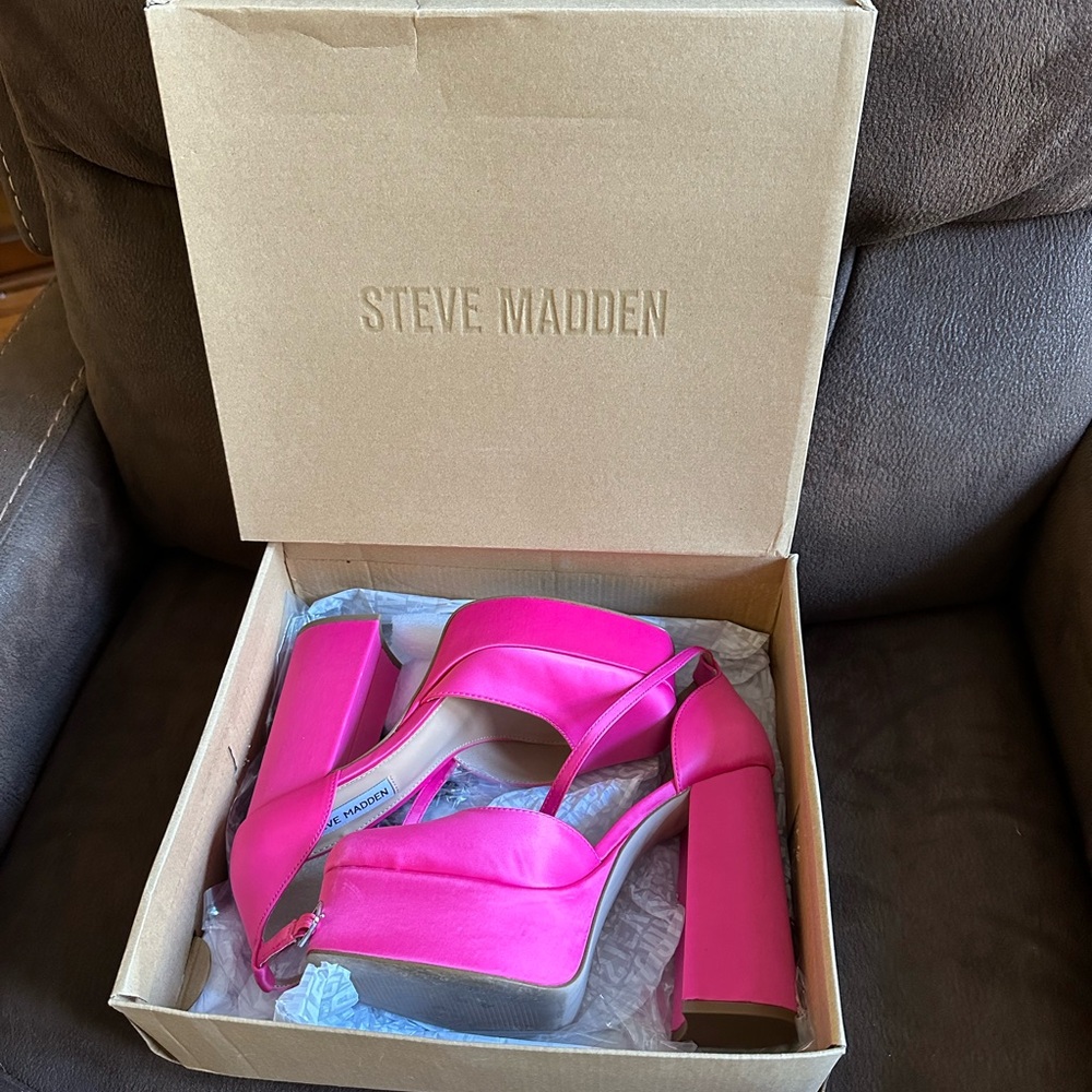Steve Madden Women's Pink Platform Heels
